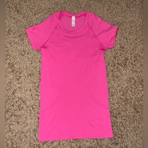 NEW Sonic Pink Lululemon Swiftly Tech long sleeve shirt regular hip length